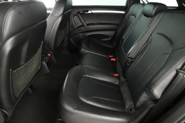 Audi Q7  3.0 TDI 