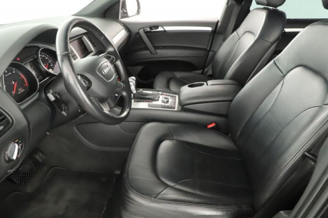 Audi Q7  3.0 TDI 