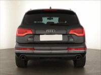 Audi Q7  3.0 TDI 