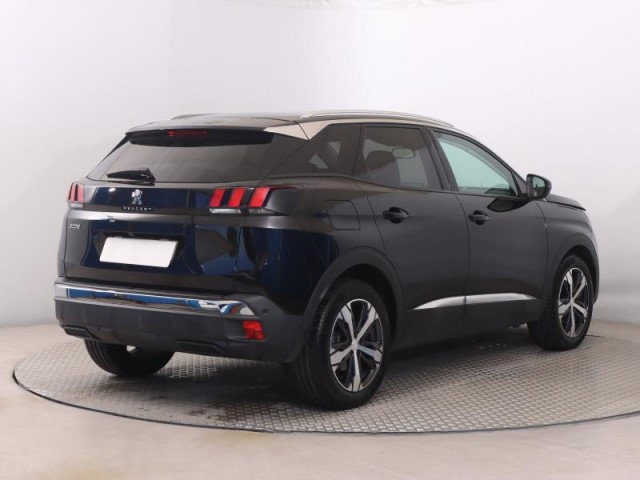 Peugeot 3008  1.2 PureTech Allure