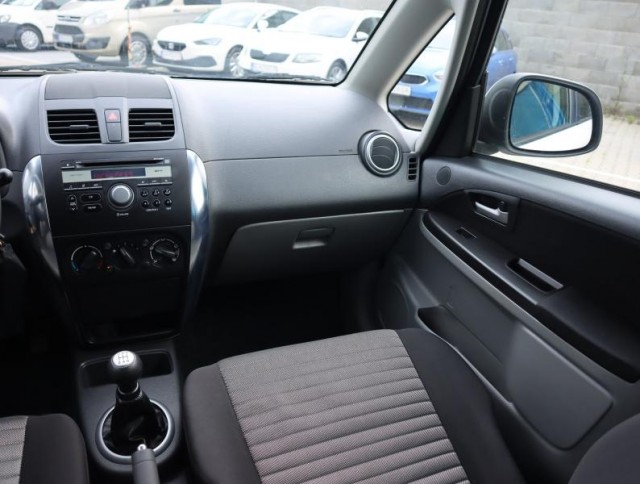 Suzuki SX4  1.5 VVT 