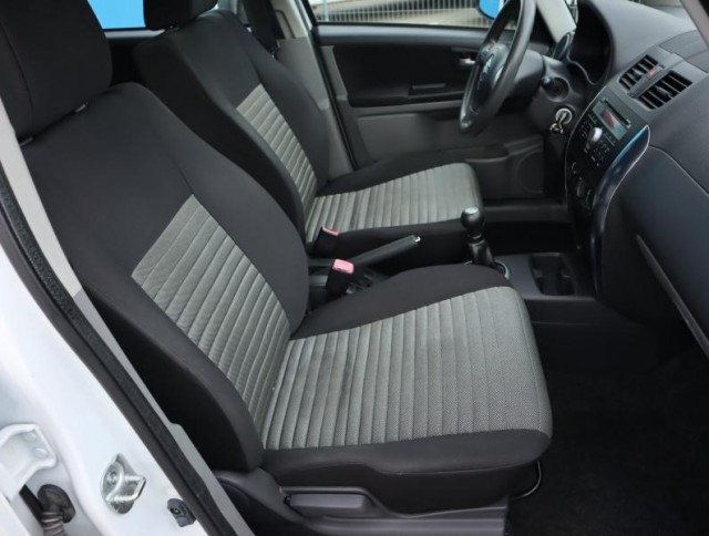 Suzuki SX4  1.5 VVT 