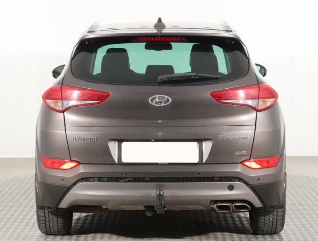 Hyundai Tucson  2.0 CRDi 