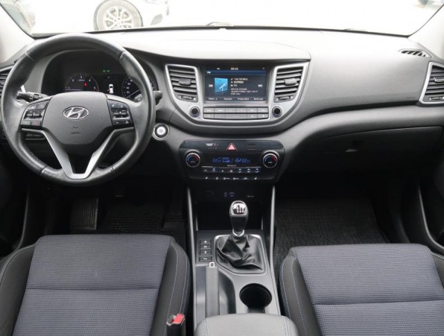 Hyundai Tucson  2.0 CRDi 