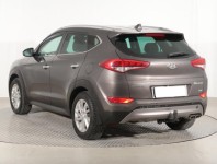 Hyundai Tucson  2.0 CRDi 