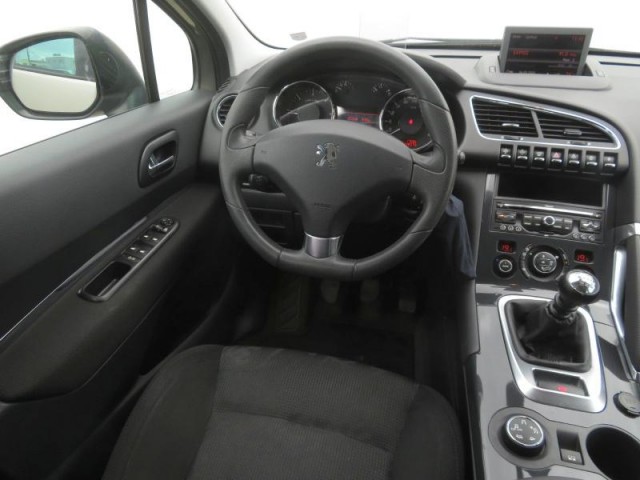 Peugeot 3008  2.0 HDi Acces