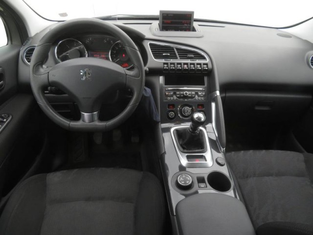 Peugeot 3008  2.0 HDi Acces