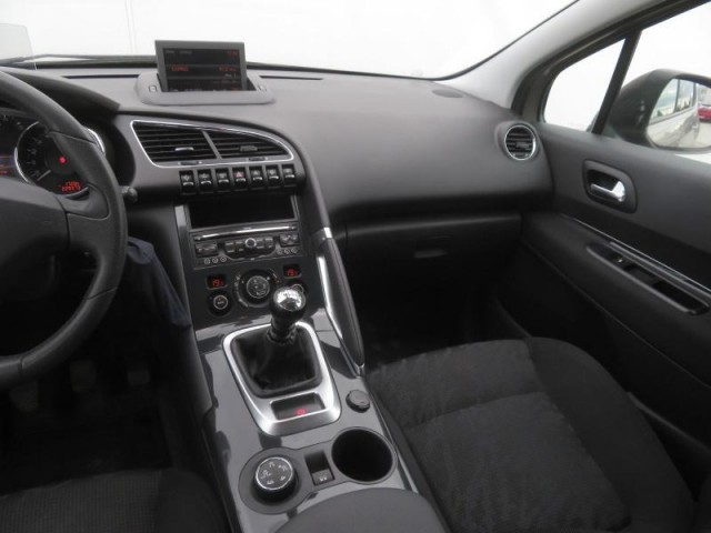 Peugeot 3008  2.0 HDi Acces