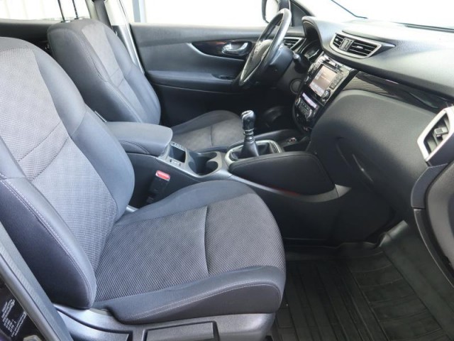 Nissan Qashqai  1.5 dCi Visia