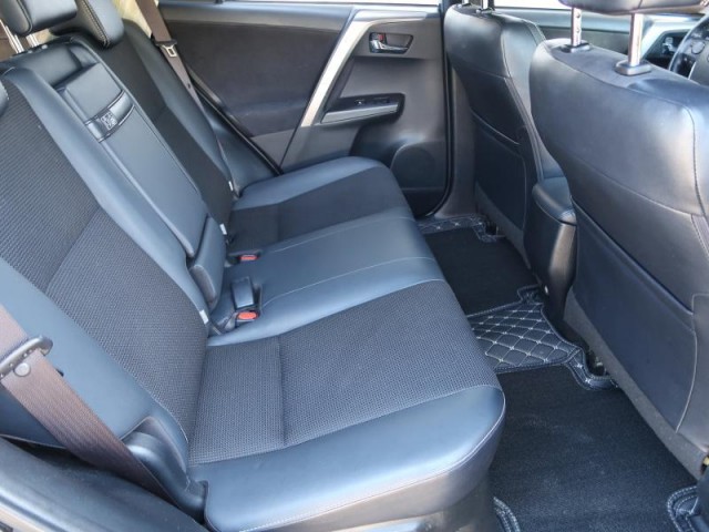 Toyota RAV 4  2.5 Hybrid 