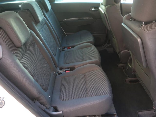 Peugeot 5008  1.6 HDi 