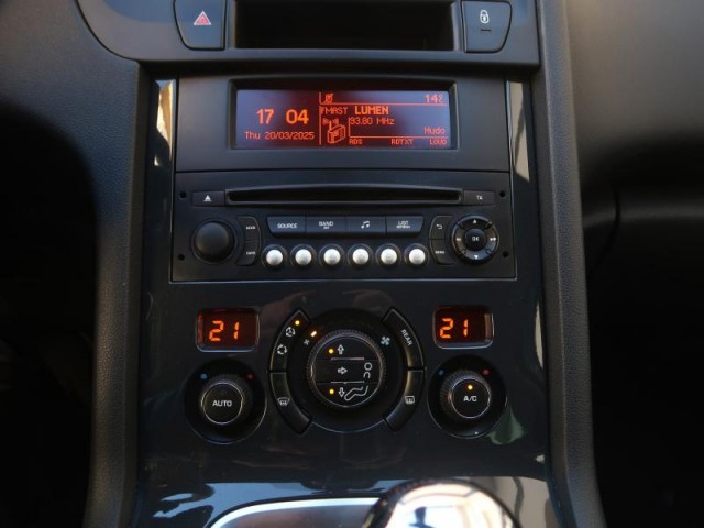 Peugeot 5008  1.6 HDi 