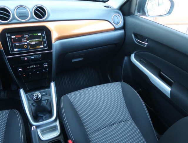 Suzuki Vitara  1.6 VVT Premium