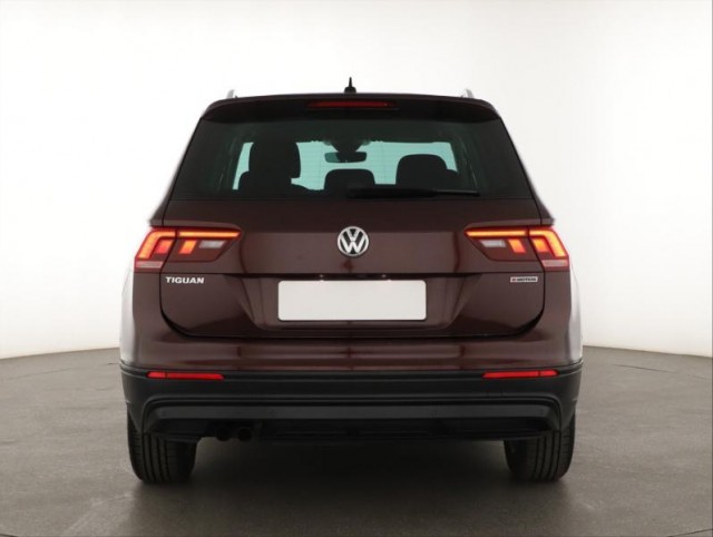 Volkswagen Tiguan  2.0 TDI 