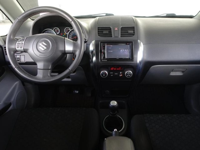 Suzuki SX4  1.6 VVT 