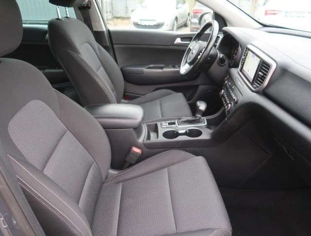 Kia Sportage  1.6 CRDi MHEV Black Edition