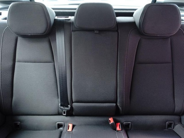 Škoda Karoq  1.5 TSI Fresh