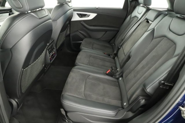 Audi Q7  55 TFSI S-Line