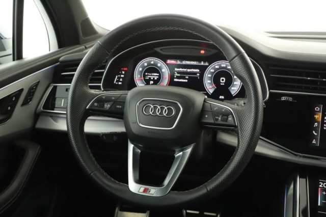 Audi Q7  55 TFSI S-Line
