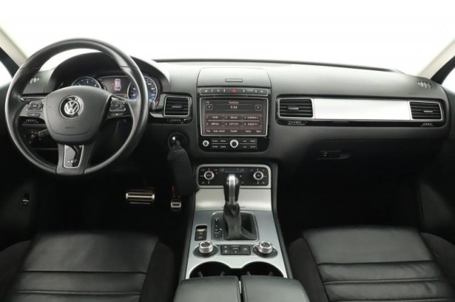 Volkswagen Touareg  3.0 TDI R-Line