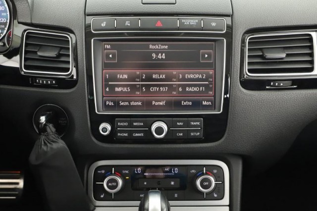 Volkswagen Touareg  3.0 TDI R-Line