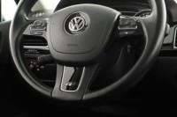 Volkswagen Touareg  3.0 TDI R-Line
