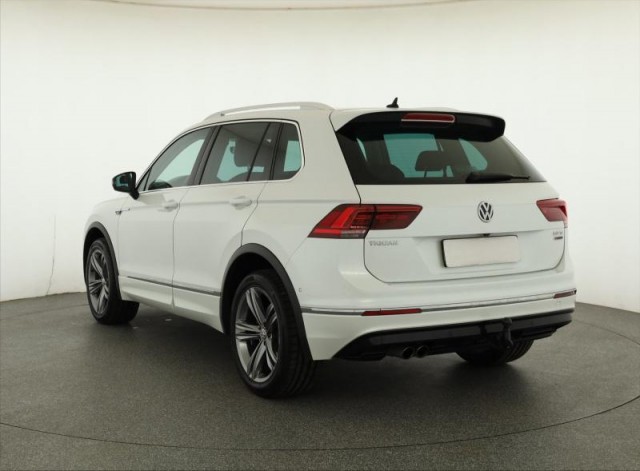 Volkswagen Tiguan  2.0 TSI R-Line