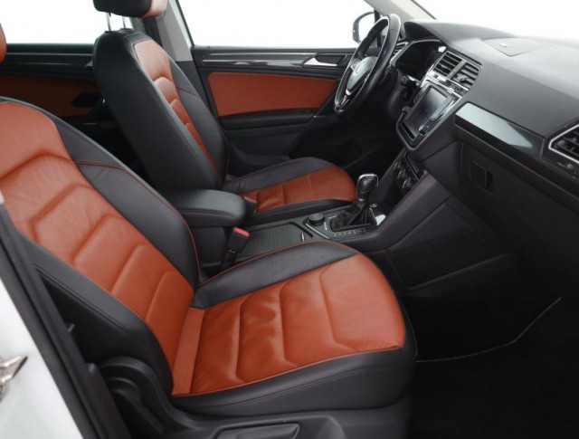 Volkswagen Tiguan  2.0 TSI R-Line
