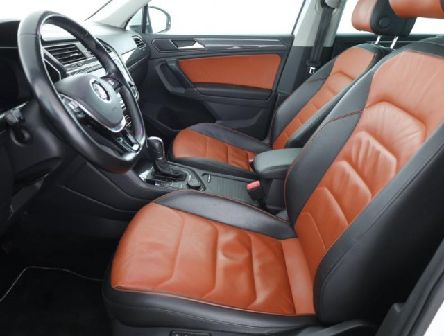 Volkswagen Tiguan  2.0 TSI R-Line
