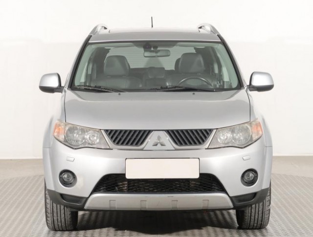 Mitsubishi Outlander  2.0 DI-D Invite