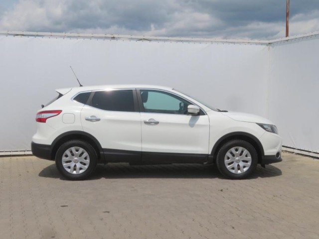 Nissan Qashqai  1.2 DIG-T Visia