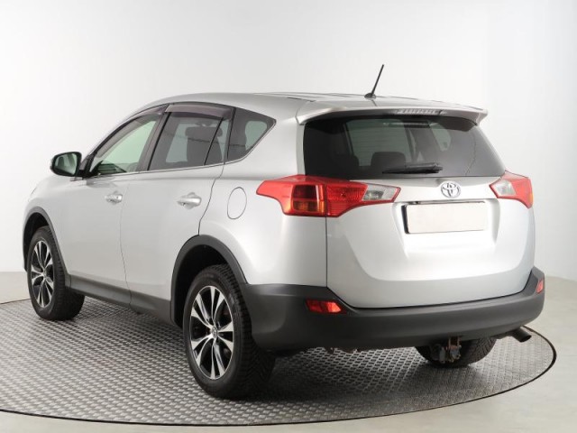 Toyota RAV 4  2.2 D-4D Style