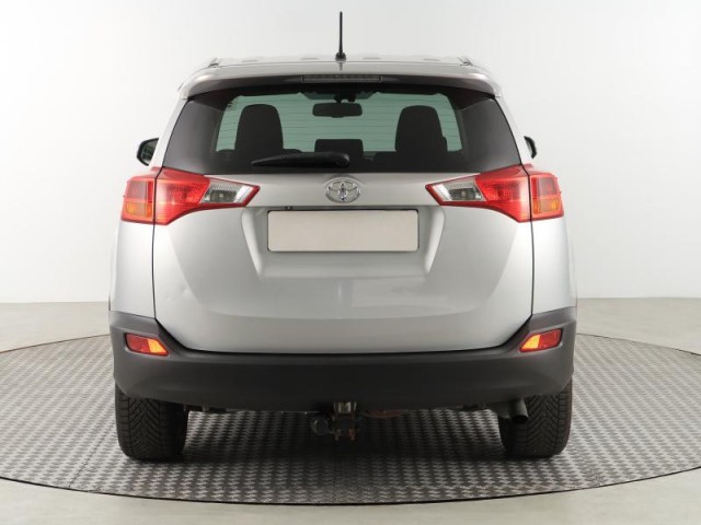 Toyota RAV 4  2.2 D-4D Style
