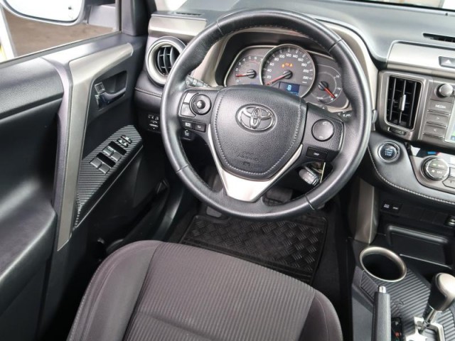 Toyota RAV 4  2.2 D-4D Style