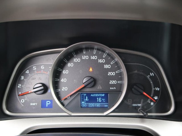 Toyota RAV 4  2.2 D-4D Style