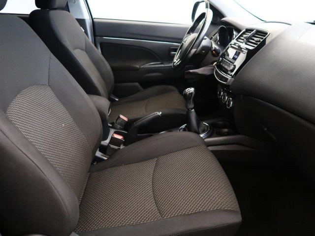 Mitsubishi ASX  1.6 MIVEC 