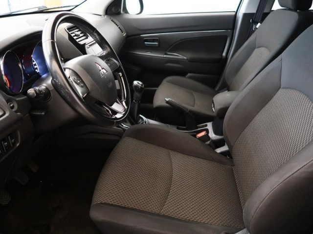 Mitsubishi ASX  1.6 MIVEC 