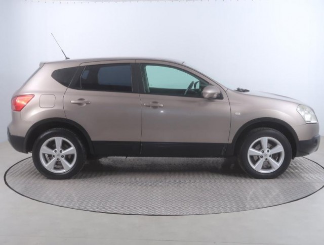 Nissan Qashqai  1.6 Tekna