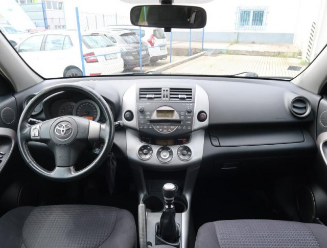 Toyota RAV 4  2.2 D-4D 
