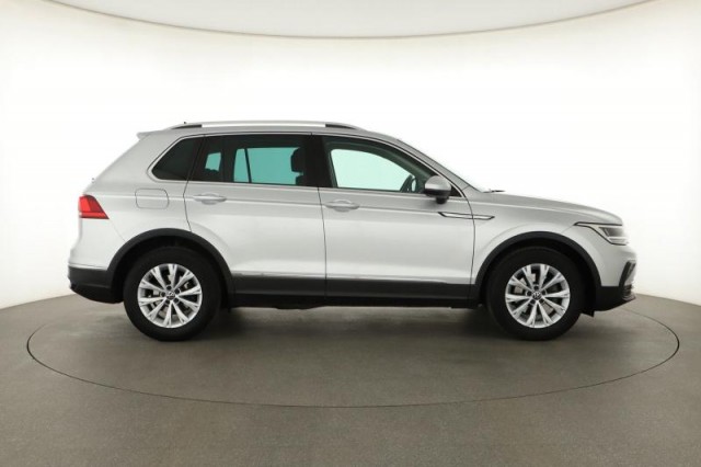 Volkswagen Tiguan  1.5 TSI 