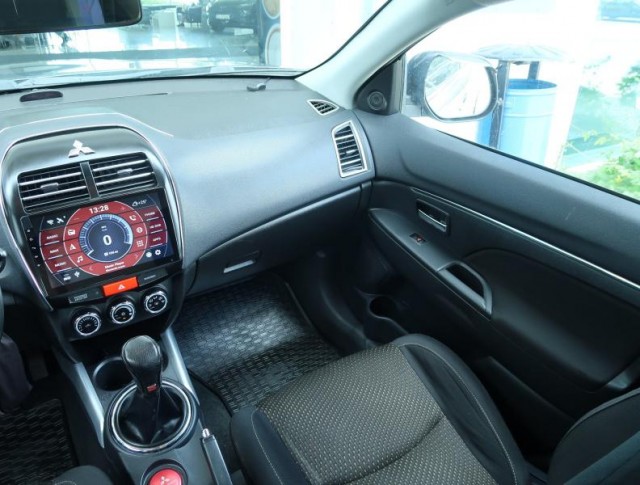 Mitsubishi ASX  1.6 MIVEC Inform
