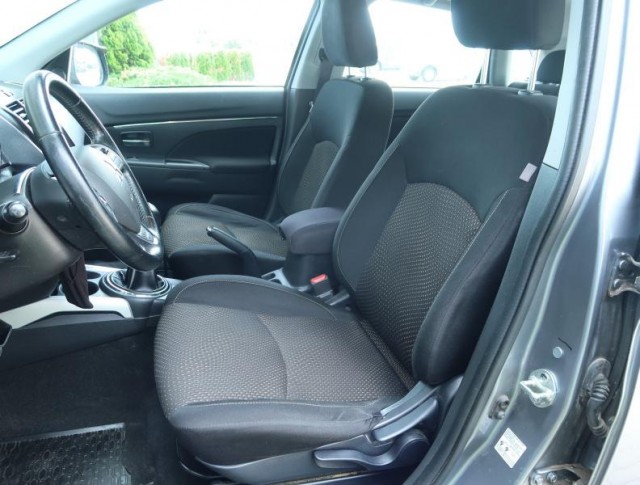 Mitsubishi ASX  1.6 MIVEC Inform