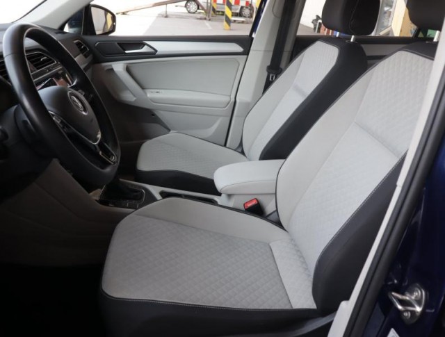 Volkswagen Tiguan  2.0 TDI 
