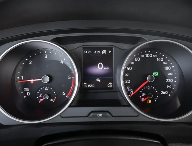 Volkswagen Tiguan  2.0 TDI 