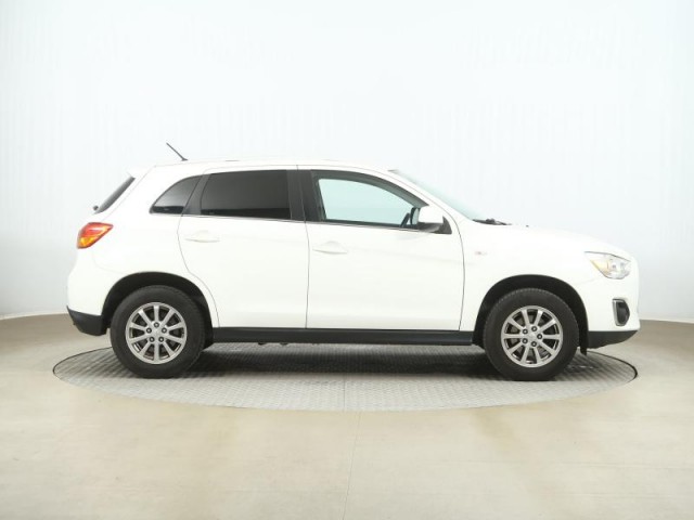 Mitsubishi ASX  1.6 MIVEC 