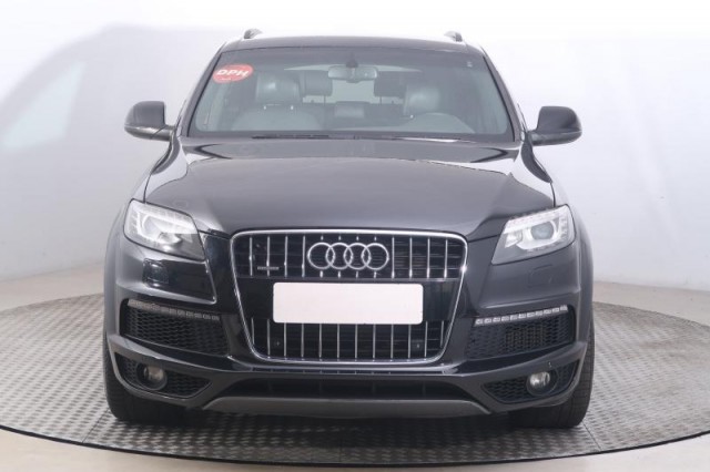 Audi Q7  3.0 TDI S-Line