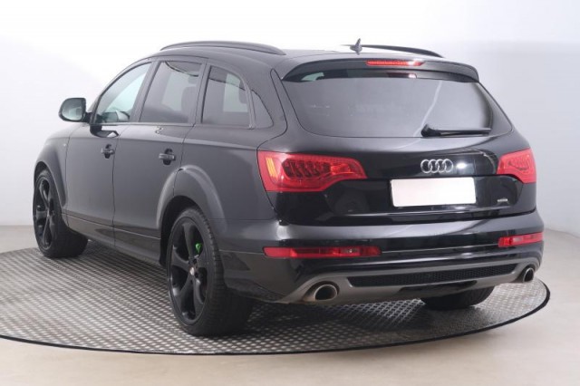 Audi Q7  3.0 TDI S-Line