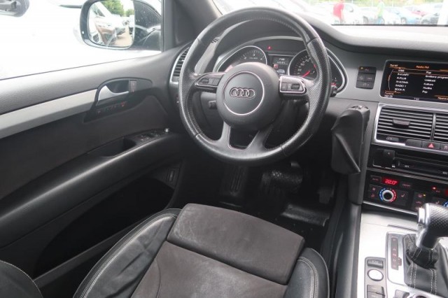Audi Q7  3.0 TDI S-Line