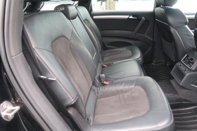 Audi Q7  3.0 TDI S-Line