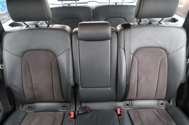 Audi Q7  3.0 TDI S-Line